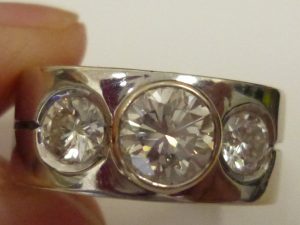 ダイヤモンドジュエリーのお買取りを致します。買取専門店大吉ゆめタウン中津店(大分県)です。