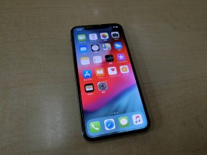 au版 iPhoneX 256GB大容量 MQC22J A シルバー　