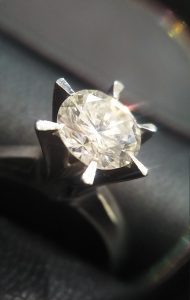 ダイヤモンドの買取りは買取専門店大吉エスモール鶴岡店へ!☆