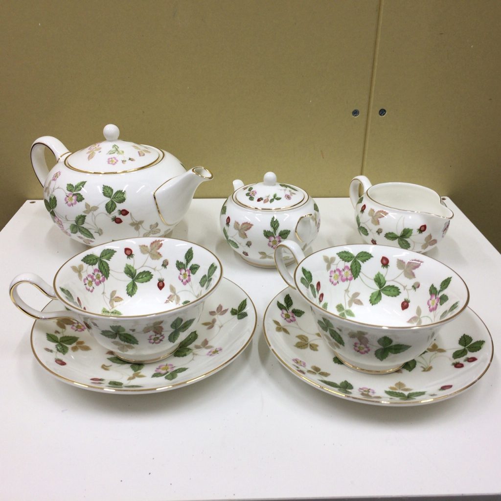 食器買取　食器　買取　高知　土佐　南国　安芸　室戸　須崎　四万十