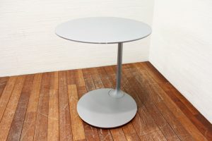 大吉鶴見店でサイドテーブルをお買取り致しました