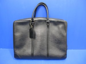 LV　エピ　ポルトドキュマンヴォワヤージュ