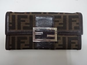 FENDI（フェンディ）の買取も大吉 調布店にお任せ下さい