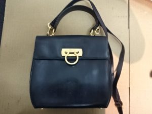 フェラガモの買取も大吉 調布店にお任せ下さい