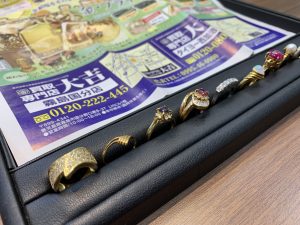 貴金属買取はレベルが違う!姶良市・買取専門店大吉タイヨー西加治木店。石は外さずそのままでお持ちください!