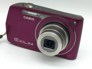 一眼レフはもちろんコンパクトデジカメも積極買取!大吉国立店!!