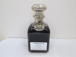 ヘネシー ナポレオン シルバートップ　700ml