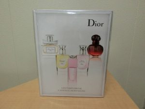 Dior・ディオール・ミニ香水セット LES PARFUMS DE L'AVENUE MONTAIGNE 7.5ml×5本セット