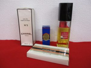 香水　買取　香芝市　大吉