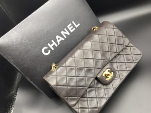 DFDEBE5D-3561-4259-93D6-8D676976B739