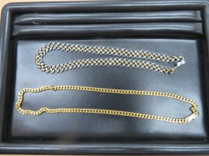 本日は貴金属ネックレスをお持ち頂きました。