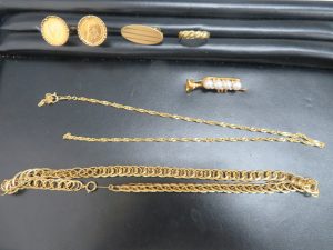 本日は貴金属ネックレス・リングをお持ち頂きました。