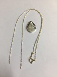 切れたネックレス買い取ります、ぜひ草加店へ