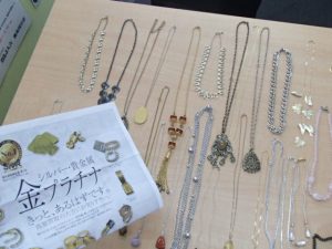 断捨離応援キャンペーン実施中！他店様で断られたアクセサリー、ご相談ください！買取専門店大吉霧島国分店がご協力致します！
