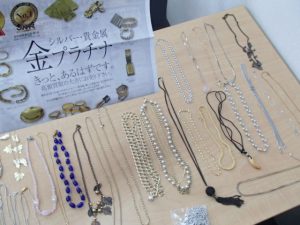 断捨離応援キャンペーン実施中！他店様で断られたアクセサリー、ご相談ください！買取専門店大吉霧島国分店がご協力致します！