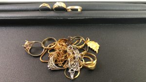 貴金属買取松山