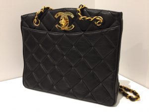 シャネル　チェーンショルダー