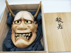 希少な木彫の能面をお買取りしました大吉国立店です！！