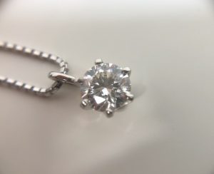 鑑定書が無くても大丈夫！ダイヤモンドの買取は買取専門店大吉 西友長浜楽市店にお任せください！