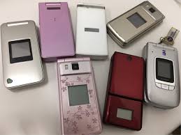 大吉国立店ではガラケーもお買取りできます！！