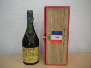 大吉国立店で幻のブランデー、ファランディをお買取りしました！！