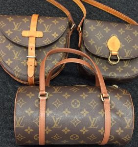 LV　モノグラム　3