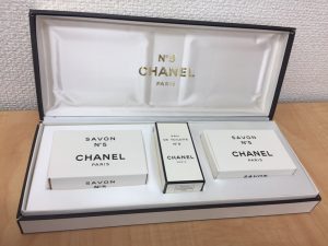 ブランド化粧品新宿買取