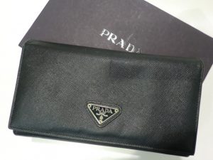 PRADAの買取は大吉伊勢ララパーク店にお任せ♪