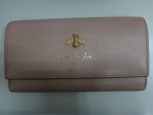 大吉調布店で買取りしたグッチのサイフ