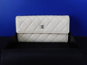 シャネル キャビアスキン マトラッセ 長財布