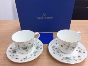 玉津からお越しのお客様からブランド食器をお買取させて頂きました。