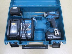 マキタ XDT04 インパクトドライバ 3.0Ah 18V