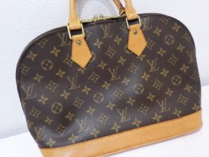 ヴィトンの買取は大吉伊勢ララパーク店にお任せ!!