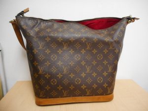 LV モノグラム アムファースリー シャロンストーンデザイン