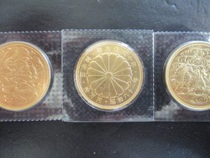 大吉 武蔵小金井店 天皇陛下御在位10万円金貨の画像です。