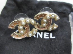 シャネルピアス