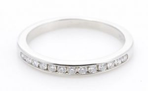 ティファニー　ハーフエタニティー