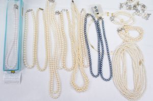 大吉鶴見店でパールのアクセサリーをお買取りしました