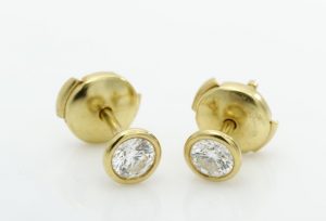 ティファニー バイザヤード ピアス