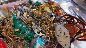 アクセサリー・貴金属のお買取りは買取専門店大吉エスモール鶴岡店へ!