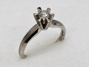 貴金属・ジュエリーのお買取りは買取専門店大吉 西友長浜楽市店にお任せください!