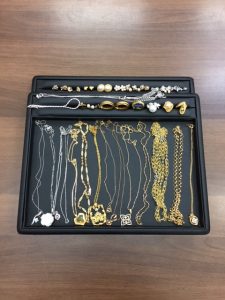 貴金属リングネックレス