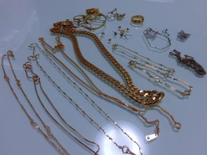 ネックレスや指輪、ピアスなど、アクセサリー、ジュエリー高価買取致します。(香川県)