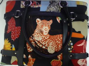 大吉調布店で買取りしたフェラガモのバッグ