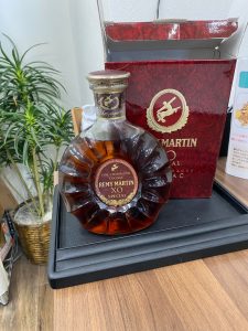 F88C34BE-1DEF-495D-99D9-6A0E2976A4F4