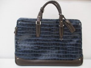 今回はKiefer neu キーファーノイのビジネスバッグを買取させていただきました☆