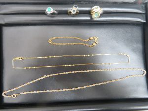 本日は貴金属をお買取りさせて頂きました。