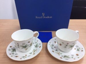 川西市の皆様、ブランド食器の買取なら大吉池田店へ。