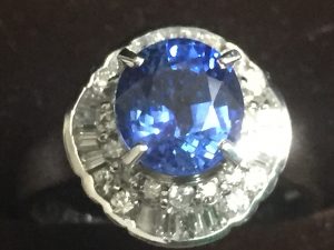 2キャラット サファイア 大粒 リング