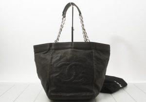 シャネル　ソフトキャビア チェーントート